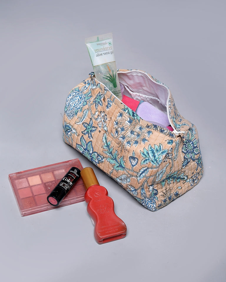 KORMANGLA JAAL HAND BLOCK COTTON PRINTED QUILTED TOILETRY & MAKEUP POUCH HAND BLOCK COTTON PRINTED QUILTED TOILETRY & MAKEUP POUCH