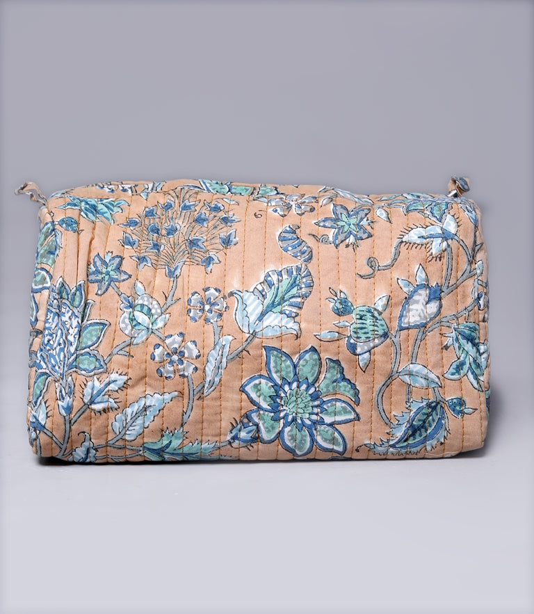 KORMANGLA JAAL HAND BLOCK COTTON PRINTED QUILTED TOILETRY & MAKEUP POUCH HAND BLOCK COTTON PRINTED QUILTED TOILETRY & MAKEUP POUCH