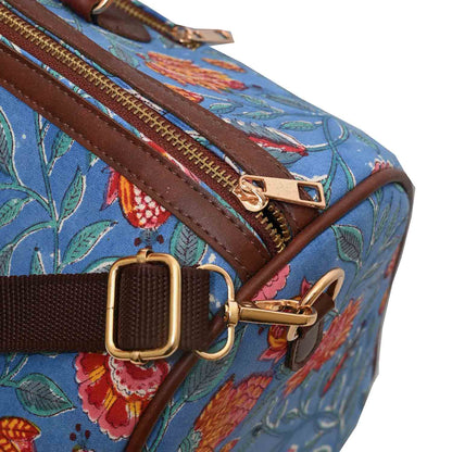 POMGRANATE WORLD COTTON PRINTED VEGAN LEATHER DUFFLE BAG WITH STRAP