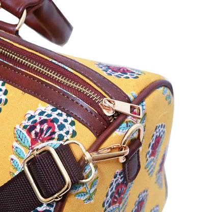 YELLOW SNKAE CHARM COTTON PRINTED VEGAN LEATHER DUFFLE BAG WITH STRAP